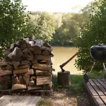 Secret Prag Magic Place Relaxation& Wellness شقة